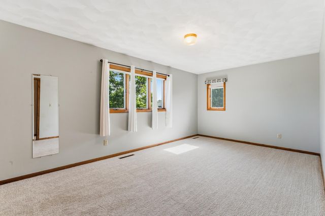 1203 22nd Avenue SW, Austin, MN 55912