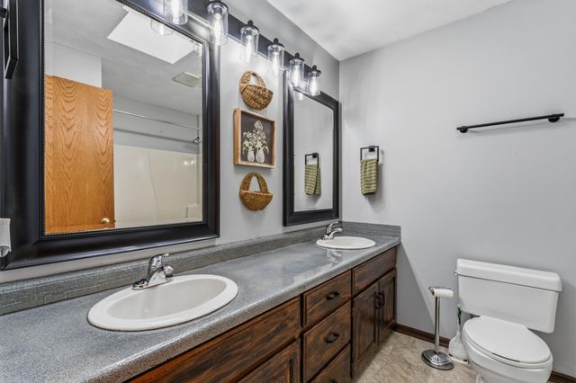1203 22nd Avenue SW, Austin, MN 55912