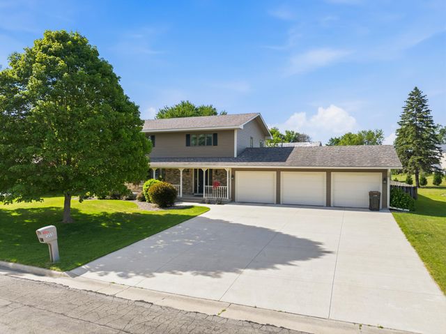 1203 22nd Avenue SW, Austin, MN 55912