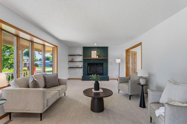 1203 22nd Avenue SW, Austin, MN 55912