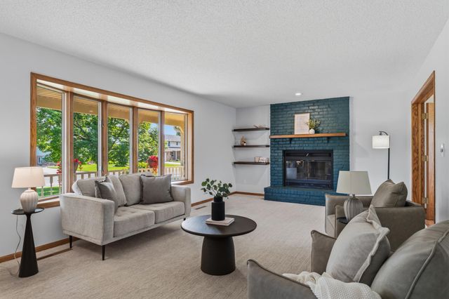1203 22nd Avenue SW, Austin, MN 55912