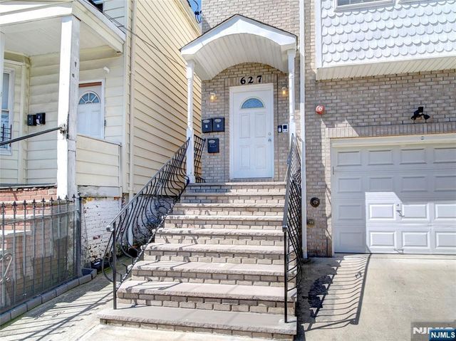 627 Hunterdon Street, Newark, NJ 07108