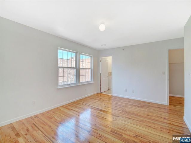 627 Hunterdon Street, Newark, NJ 07108