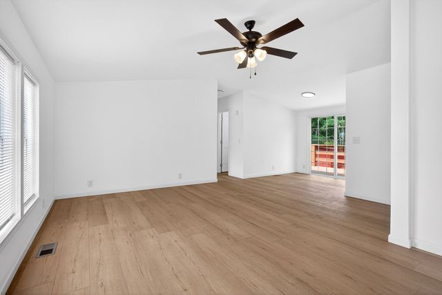 1437 Jefferson Rd, Smithville, TN 37166