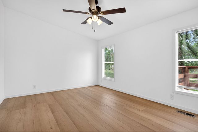 1437 Jefferson Rd, Smithville, TN 37166