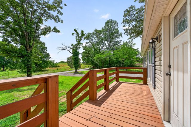 1437 Jefferson Rd, Smithville, TN 37166