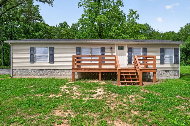 1437 Jefferson Rd, Smithville, TN 37166