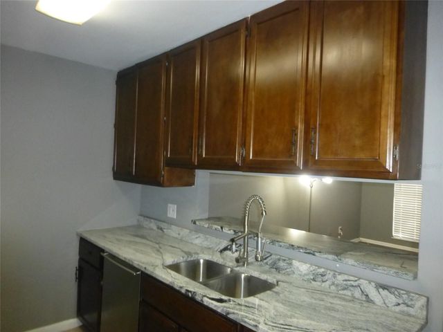 3203 W TACON STREET B, Tampa, FL 33629