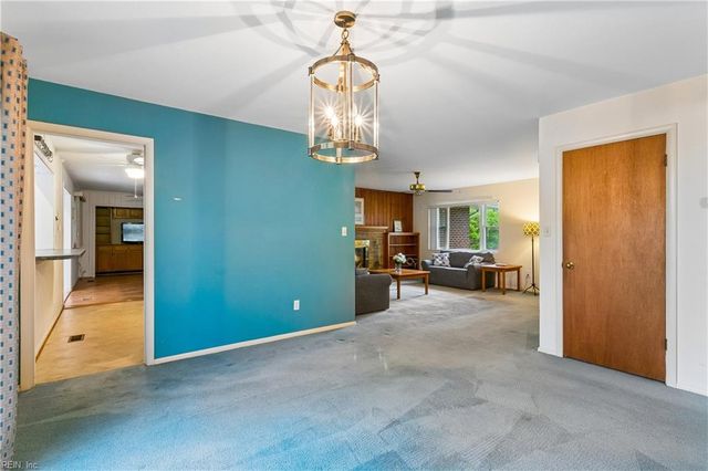 1709 Beach RD, Hampton, VA 23664