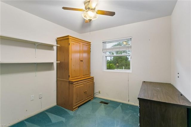 1709 Beach RD, Hampton, VA 23664