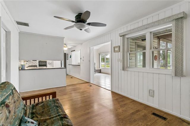 1709 Beach RD, Hampton, VA 23664