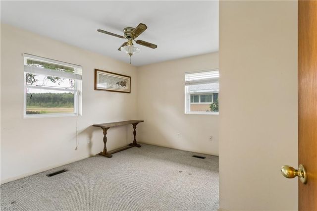 1709 Beach RD, Hampton, VA 23664