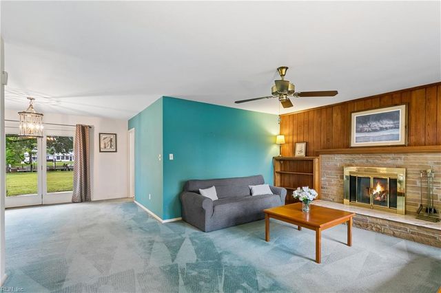 1709 Beach RD, Hampton, VA 23664
