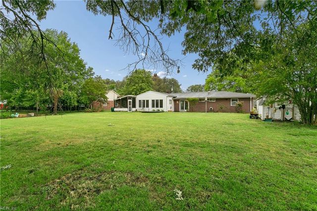 1709 Beach RD, Hampton, VA 23664