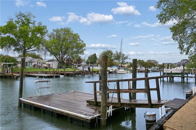 1709 Beach RD, Hampton, VA 23664