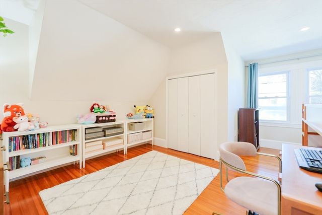 7 Harriet Ave 7, Belmont, MA 02478