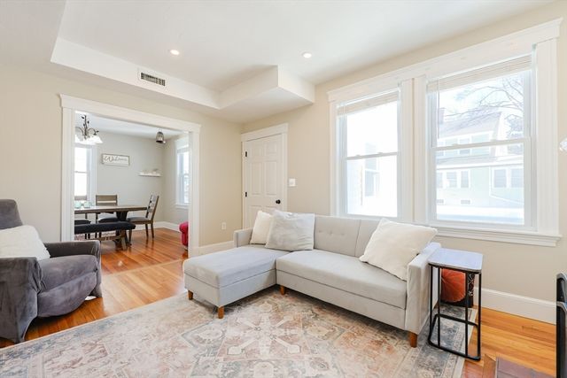 7 Harriet Ave 7, Belmont, MA 02478