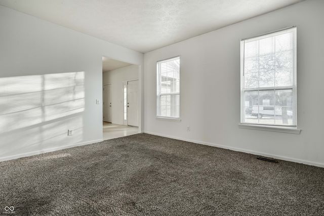 2340 Gradison Circle, Indianapolis, IN 46214