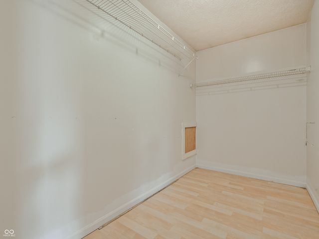 2340 Gradison Circle, Indianapolis, IN 46214