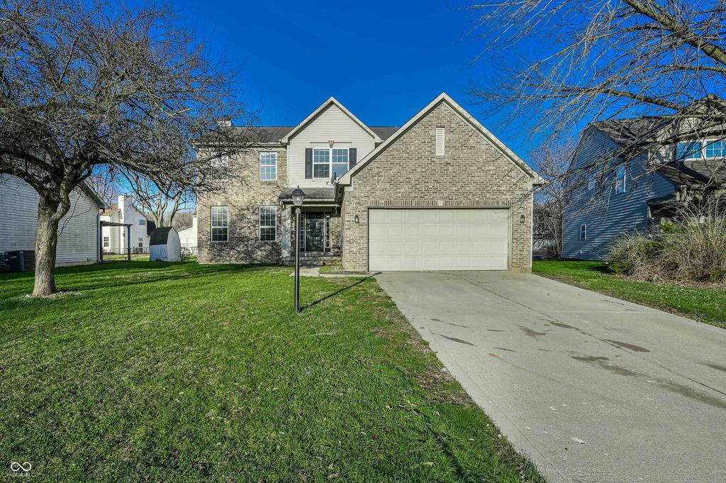 2340 Gradison Circle, Indianapolis, IN 46214