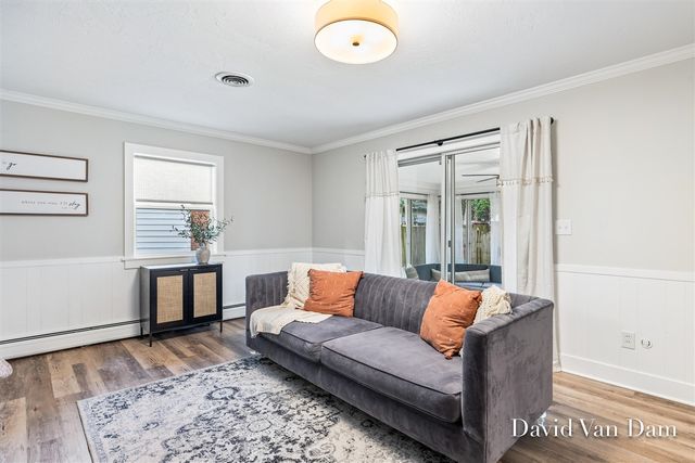 4930 Poinsettia Avenue, Kentwood, MI 49508