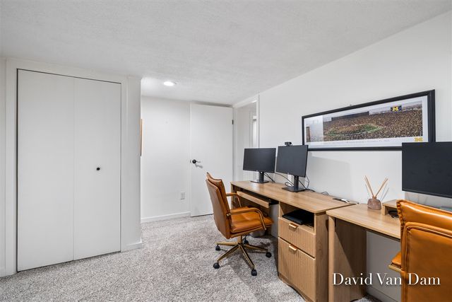 4930 Poinsettia Avenue, Kentwood, MI 49508