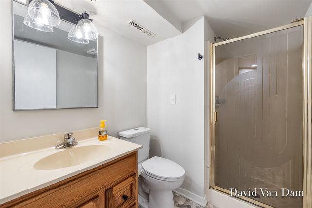 4930 Poinsettia Avenue, Kentwood, MI 49508