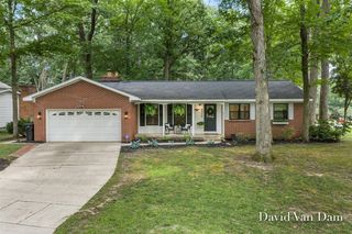 4930 Poinsettia Avenue, Kentwood, MI 49508
