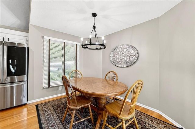 8326 Richards Road, Lenexa, KS 66215