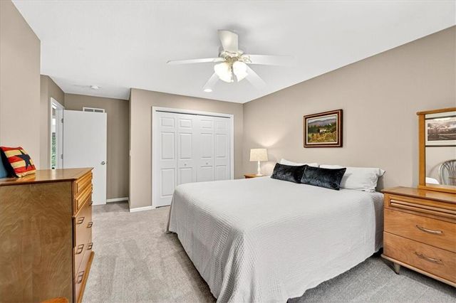 8326 Richards Road, Lenexa, KS 66215