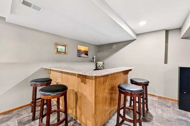 8326 Richards Road, Lenexa, KS 66215