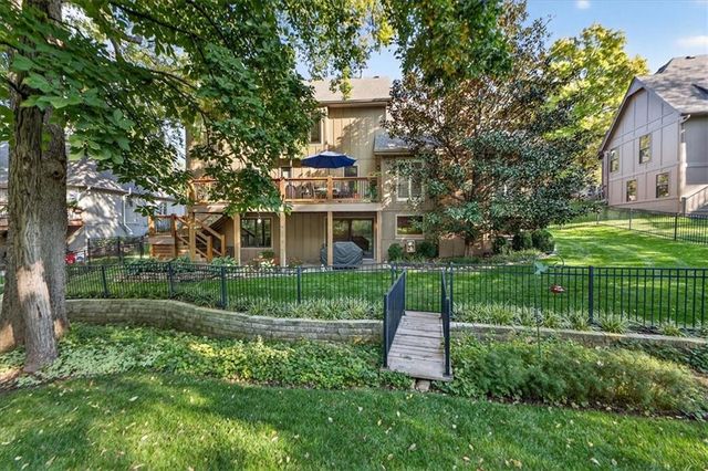 8326 Richards Road, Lenexa, KS 66215