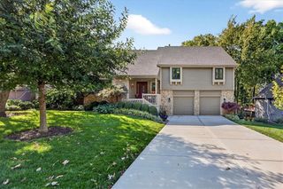 8326 Richards Road, Lenexa, KS 66215