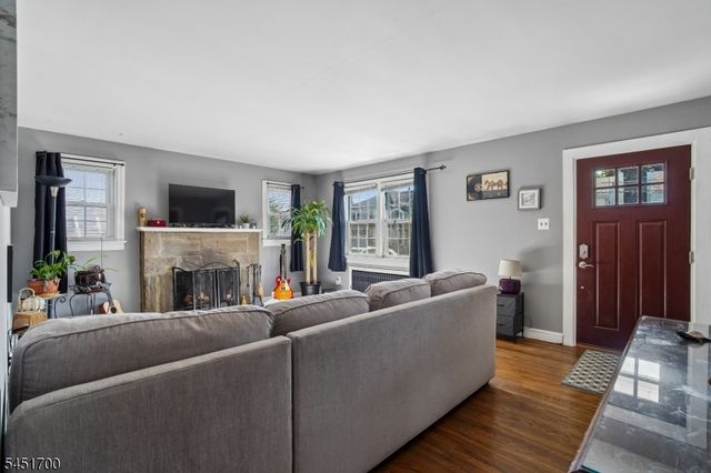 20 S 18Th St, Kenilworth Boro, NJ 07033