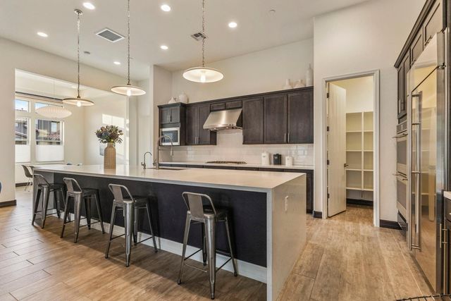 10437 E Monterra Way, Scottsdale, AZ 85262
