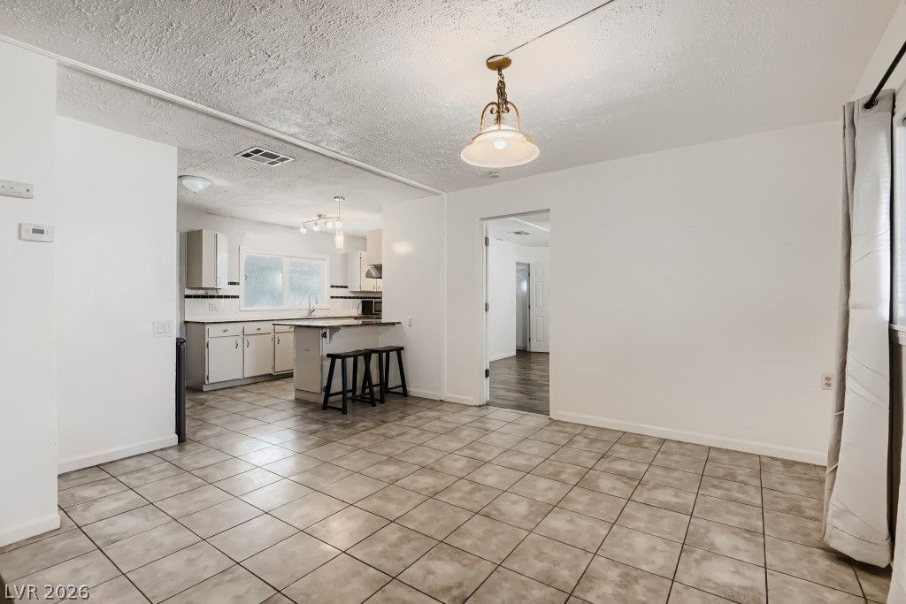 5422 North Sir Richard Drive, Las Vegas, NV 89110 — photo 5
