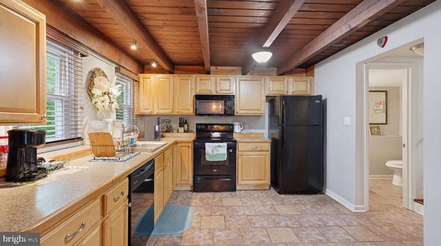 207 CUMBERLAND CIR, Locust Grove, VA 22508