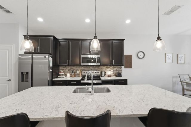 1097 HENDON LOOP, Davenport, FL 33837