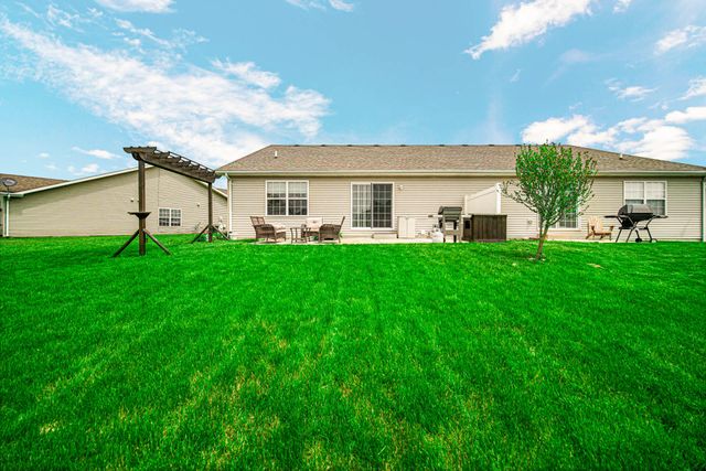 2799 W 84th Lane, Merrillville, IN 46410