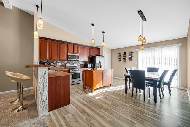 2799 W 84th Lane, Merrillville, IN 46410