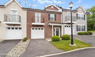 21 Gregg Ct, Newton Town, NJ 07860