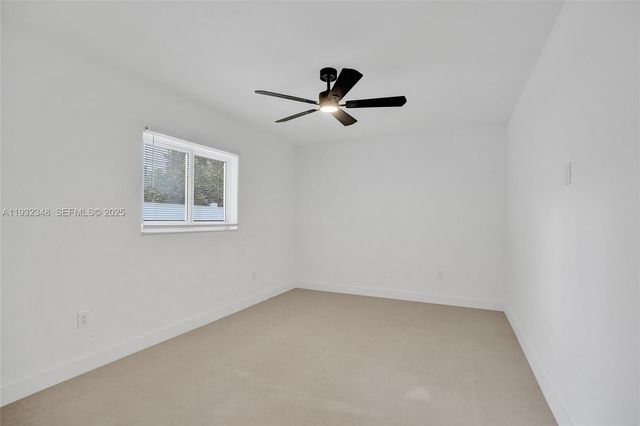 922 NW 4th Ave 3, Fort Lauderdale, FL 33311