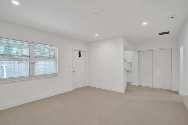 922 NW 4th Ave 3, Fort Lauderdale, FL 33311