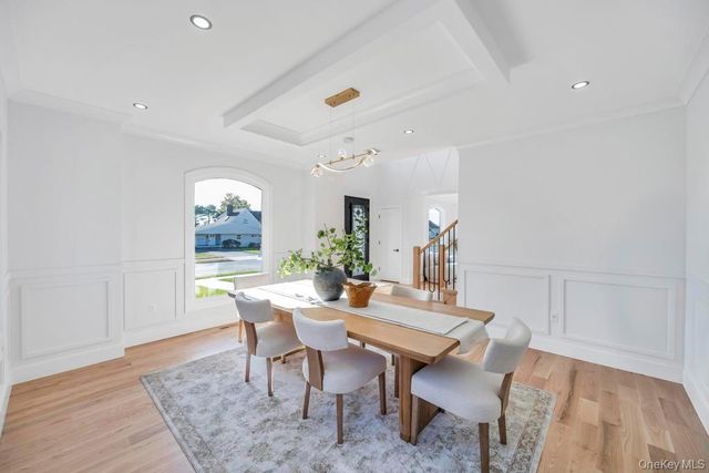 14 Eve Lane, Levittown, NY 11756