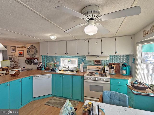 22 SPINNING WHEEL LN, Rehoboth Beach, DE 19971