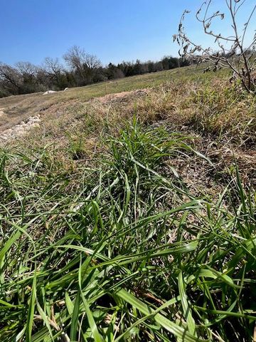 109 Sonoma DR, Elgin, TX 78621