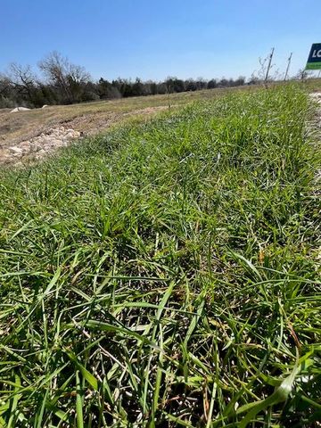 109 Sonoma DR, Elgin, TX 78621