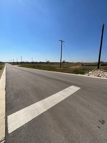 109 Sonoma DR, Elgin, TX 78621