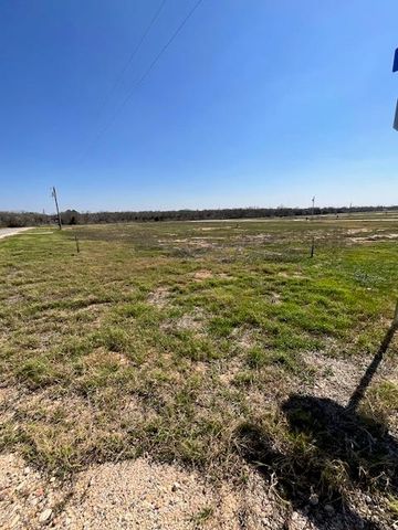 109 Sonoma DR, Elgin, TX 78621