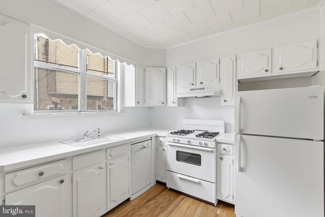 1931 S 11TH ST, Philadelphia, PA 19148